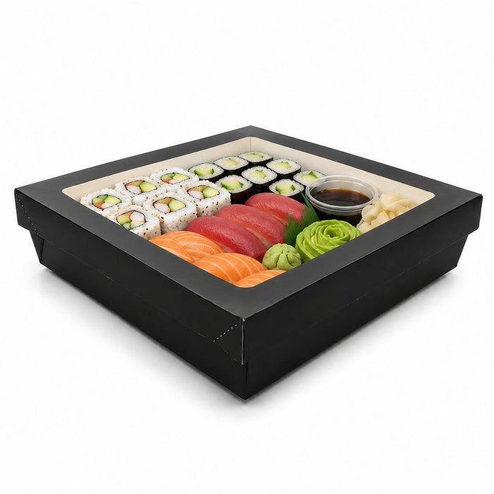Boîte "Kray" carrée carton noir avec couvercle à fenêtre - 1550 ml - 20,5 cm x 20,5 cm x 5,5 cm - en situation
