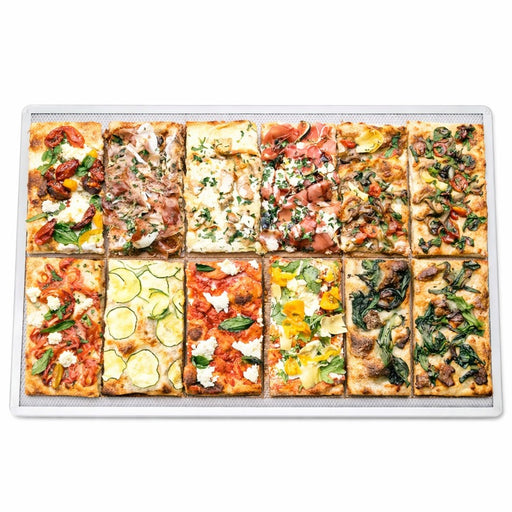 Grille à pizza rectangulaire aluminium à fond ajouré 60 cm x 40 cm H 1 cm - 12 unités